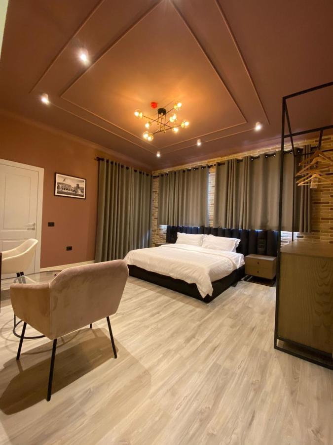 Ardenica Boutique Hotel Lushnjë Esterno foto