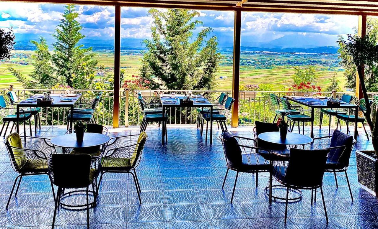 Ardenica Boutique Hotel Lushnjë Esterno foto