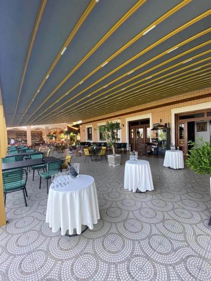 Ardenica Boutique Hotel Lushnjë Esterno foto