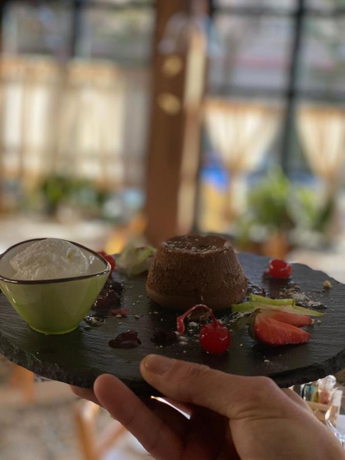 Ardenica Boutique Hotel Lushnjë Esterno foto