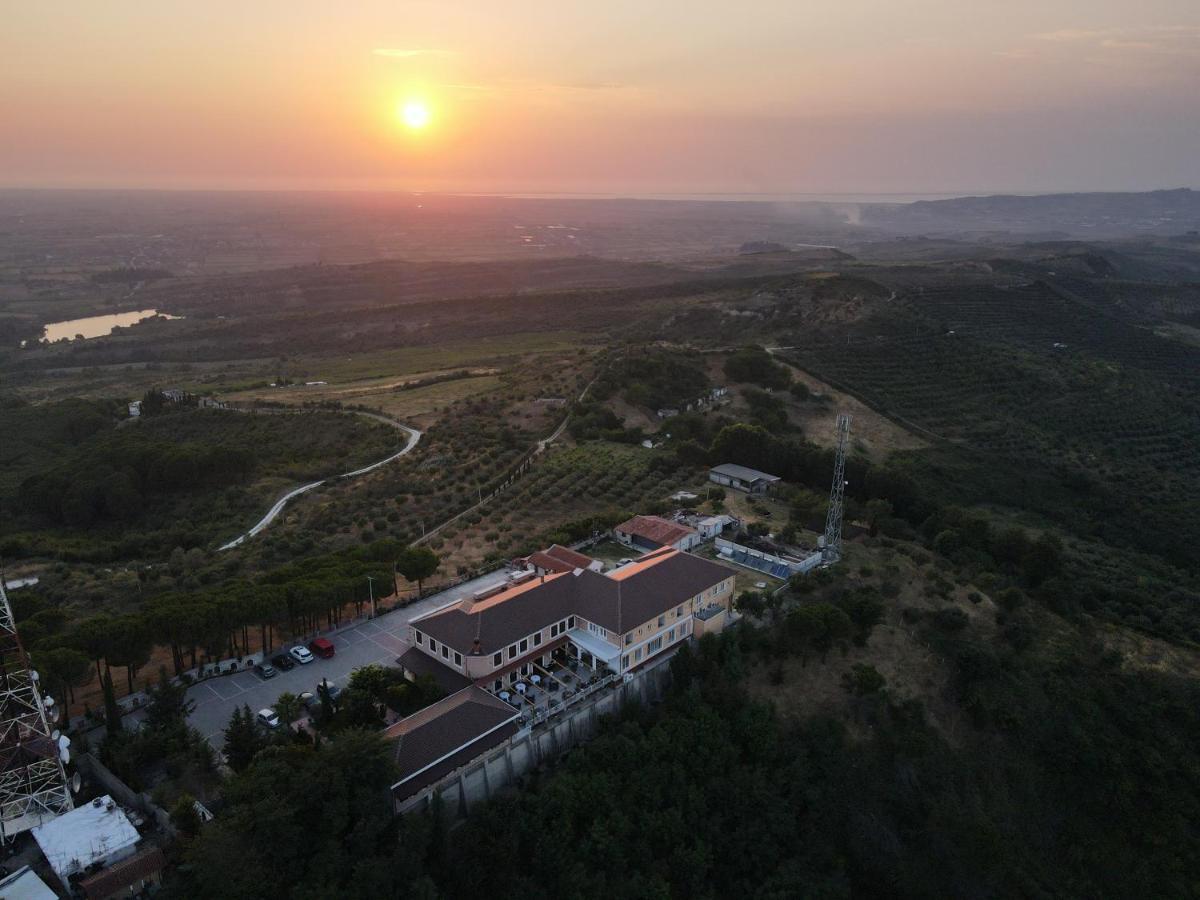 Ardenica Boutique Hotel Lushnjë Esterno foto